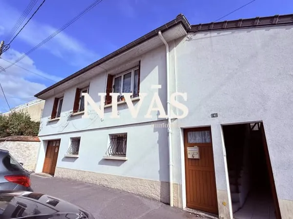 Maison avec seconde maison indépendante sur 322 m² de terrain - La Ferté-Gaucher