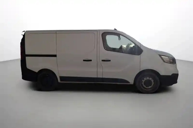 Renault Trafic fgn l1h1 2800 kg blue dci 130 — photo 6