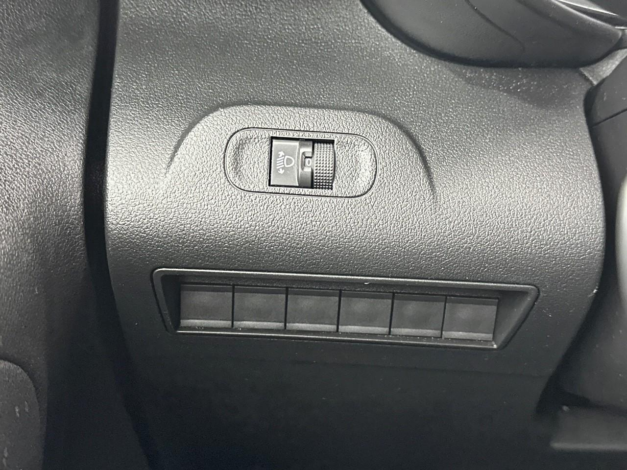 Citroën Berlingo van m 650 bluehdi 100 s&s bvm6 driver — photo 16