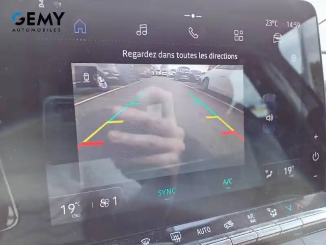 Renault Megane e-tech ev40 130ch standard charge — photo 58