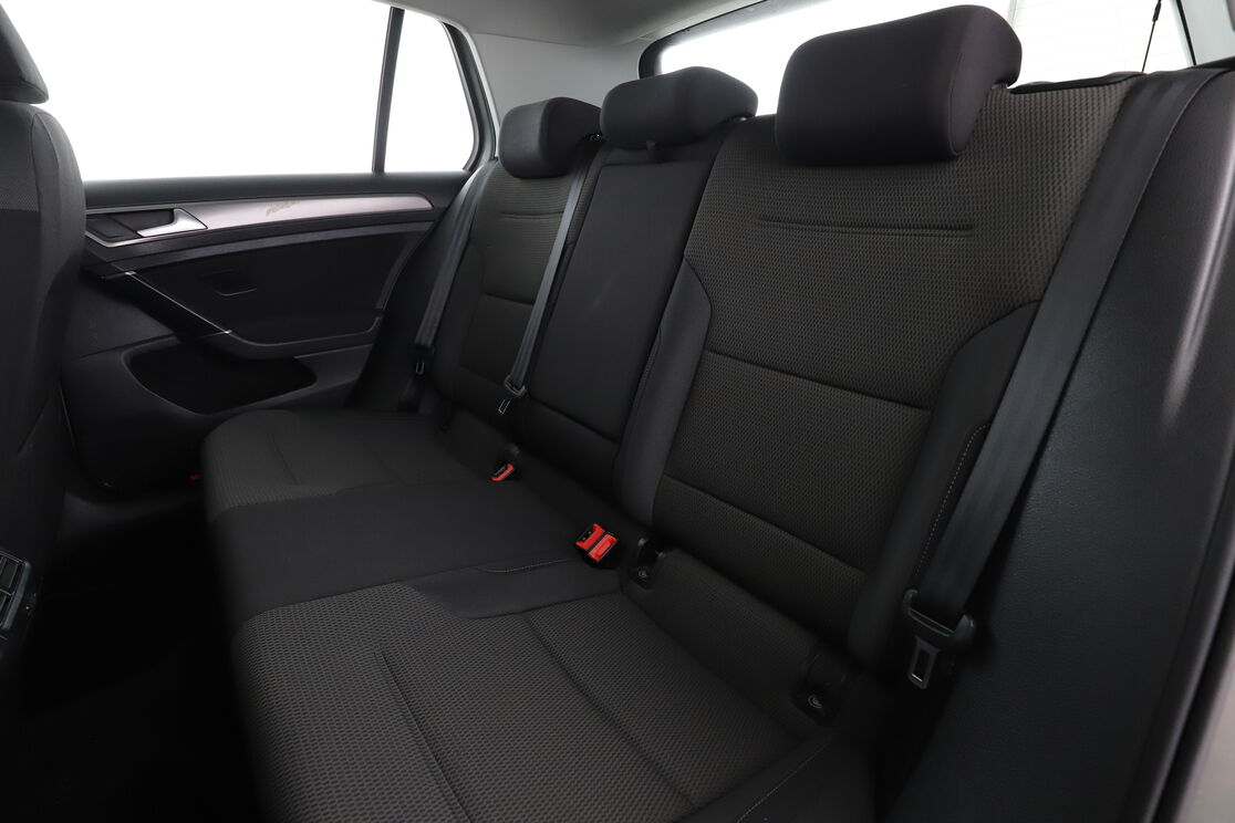 Volkswagen Golf VII 2.0 TDI BlueMotion Tech DSG6 — photo 15