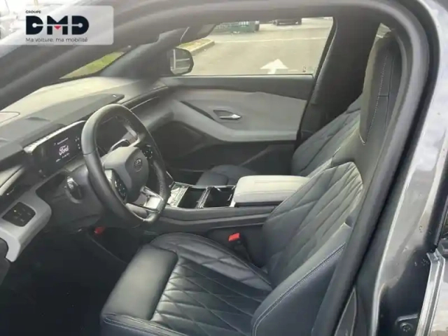 Ford Explorer 286ch extended range 77kwh pack premium rwd — photo 9