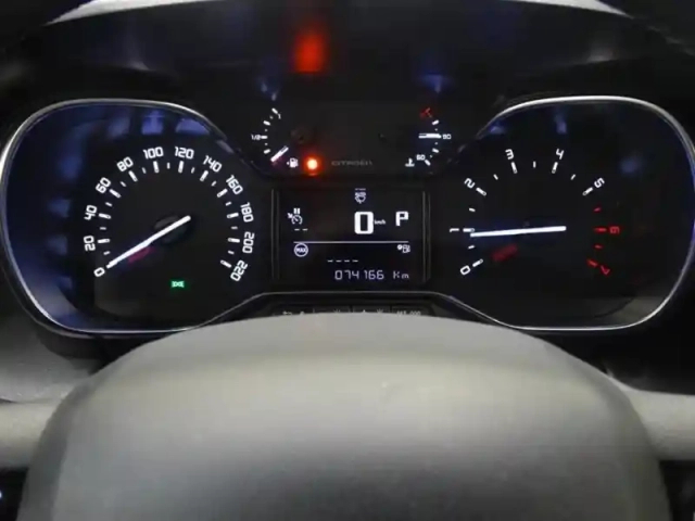 Citroën C3 Aircross puretech 110ch s&amp;s rip curl eat6 e6.d-temp 114g — photo 15