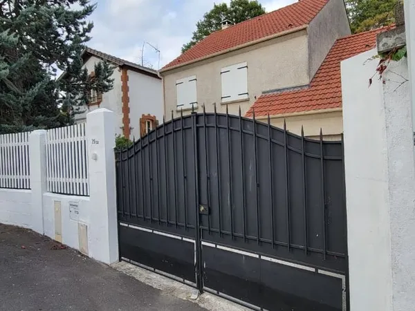 Pavillon à Clichy sous Bois