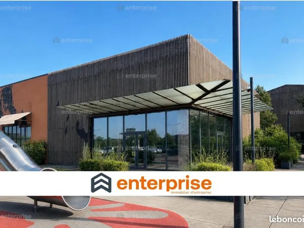 Local commercial 389 m²