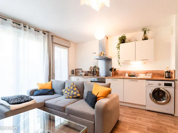 T2 rez-de-jardin - 44 m² - jardin 60 m² - parking - tours nord