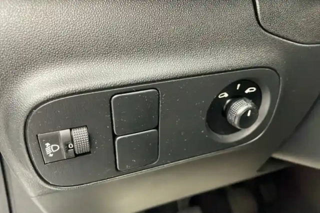 Citroën C3 puretech 83 s&amp;s bvm5 — photo 7