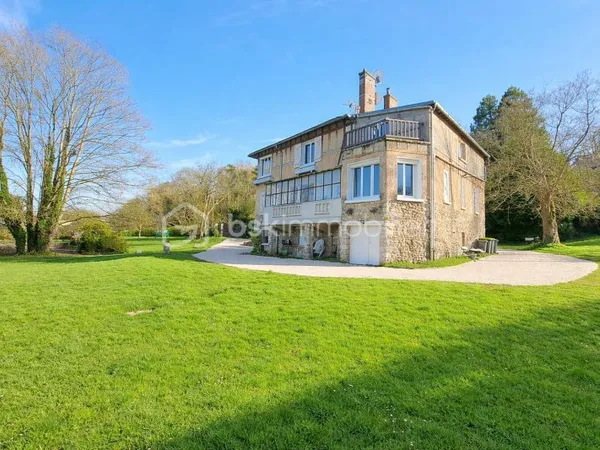 Maison 10 pièces 222 m²