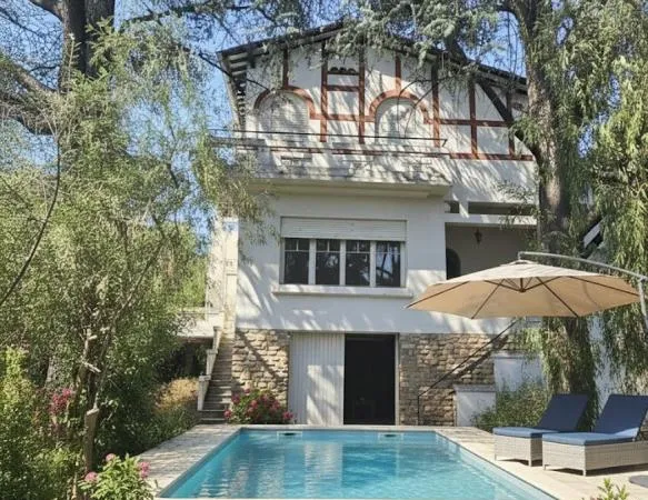 VENTE d'une maison de 6 pièces (140 m²) à argeles sur mer