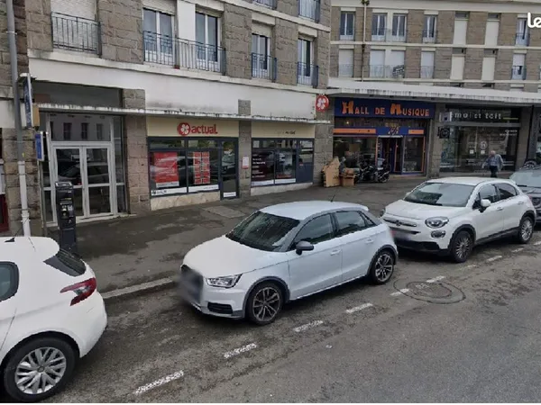 Local commercial Quimper