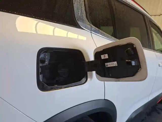 Citroën C5 Aircross puretech 180 s&amp;s eat8 — photo 11