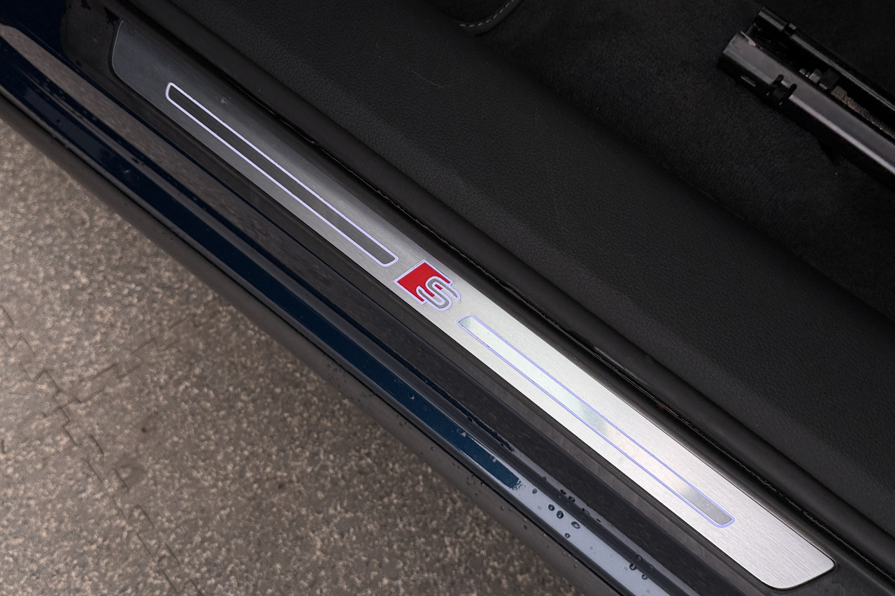 Audi e-tron — photo 26