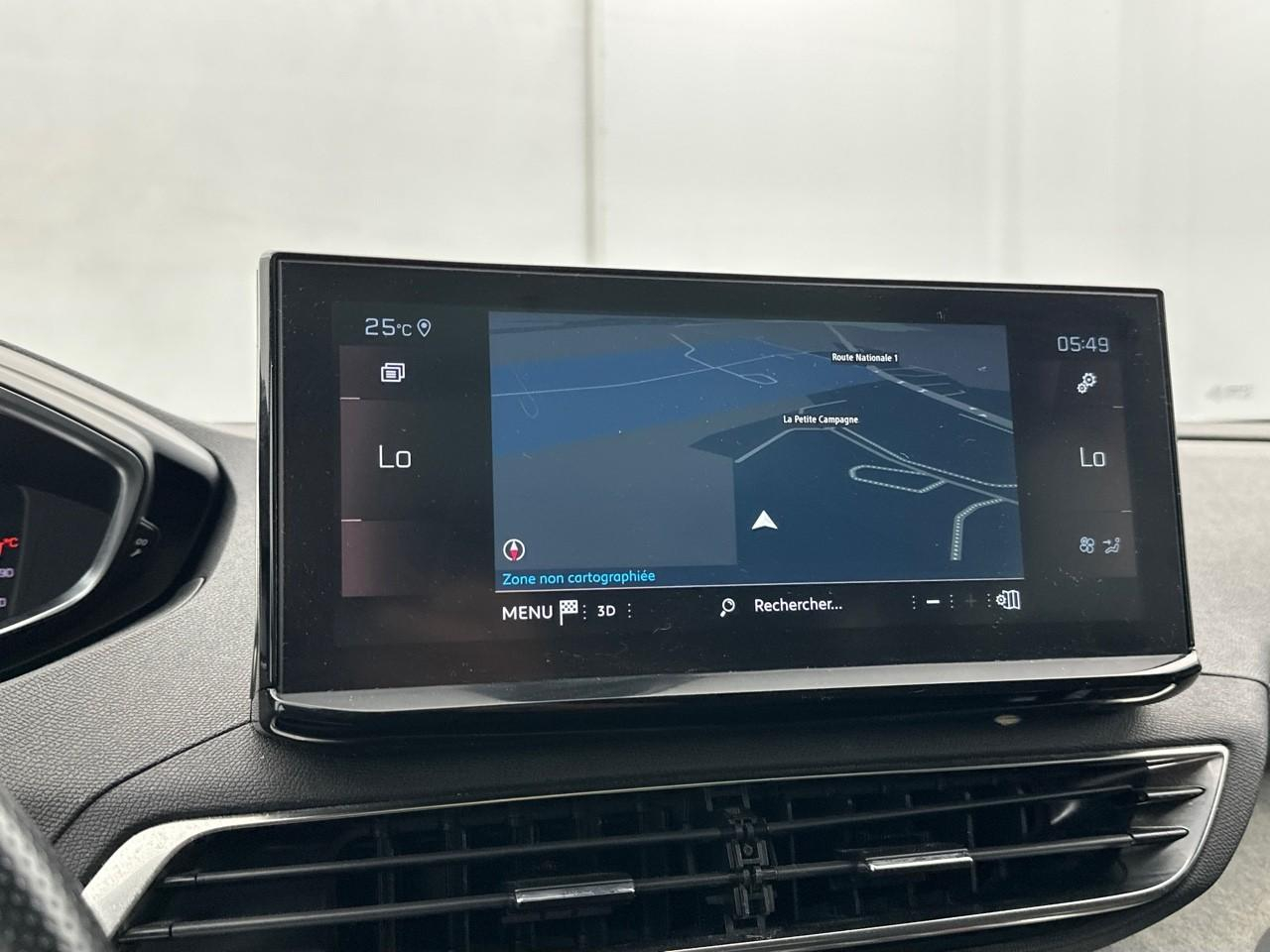 Peugeot 5008 puretech 130ch s&s eat8 gt — photo 10