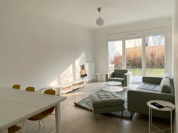 Loue chambre en colocation dans appartement - 12m²