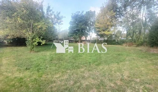 Terrain 1012 m²