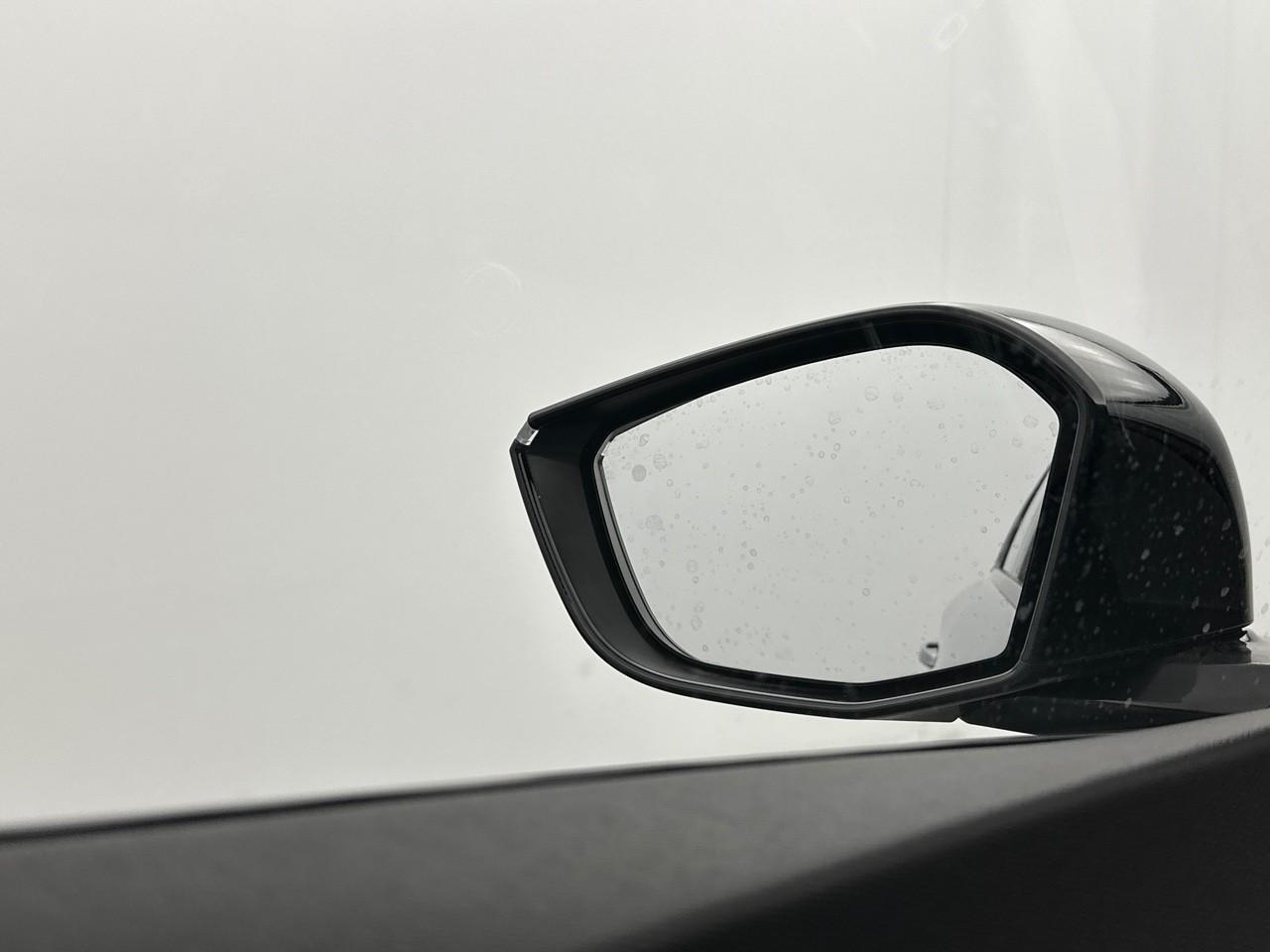Peugeot 308 hybrid 145 e-dcs6 allure — photo 15