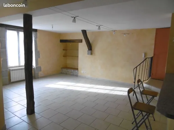 Location appartement F3 Poligny