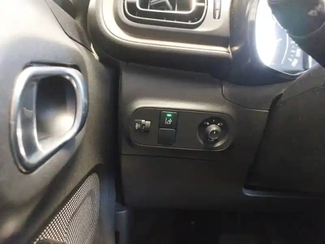 Citroën C3 puretech 110 s&amp;s eat6 — photo 51