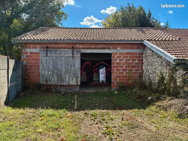 Parking/Garage/Box 157 m²