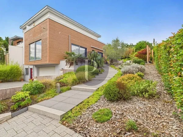 Maison d'architecte aux prestations haut de gamme