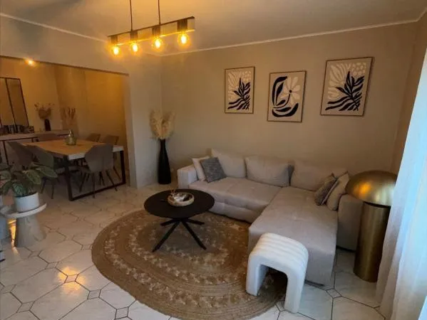 COSNES-ET-ROMAIN : APPARTEMENT F4 AVEC ENTREE INDIVIDUELLE