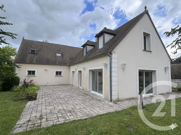 Maison 7 pièces 196 m²