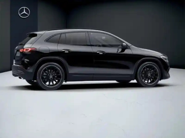 Mercedes Gla 250 e amg line — photo 19