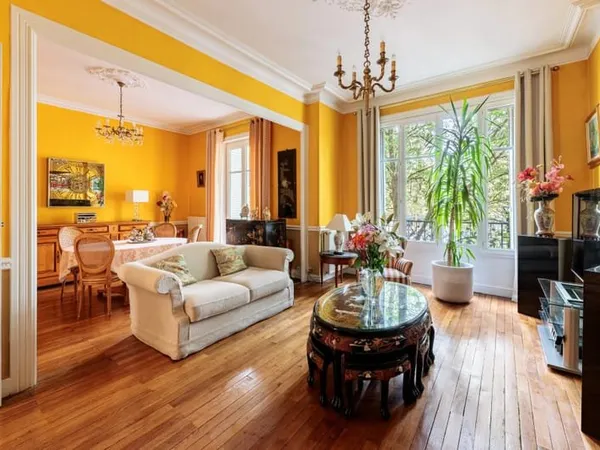 NANTES VIARME - Bel appartement ancien réception double