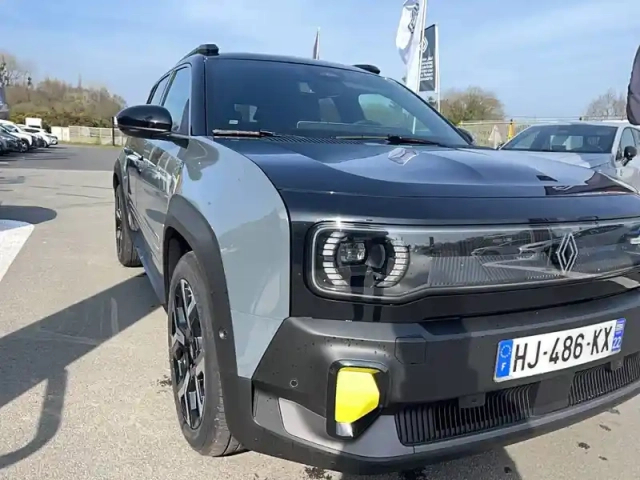 Renault 4 renault  e-tech electrique 150 ch autonomie confort — photo 22