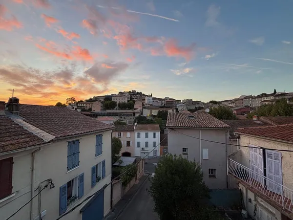 PIERREFEU-DU-VAR EXCLUSIVITE Maison de village coup de coeur