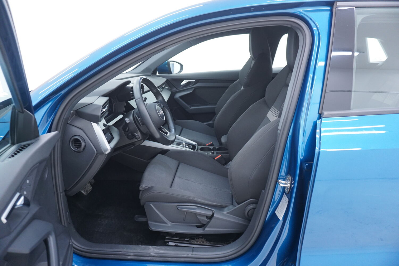 Audi A3 Sportback — photo 9
