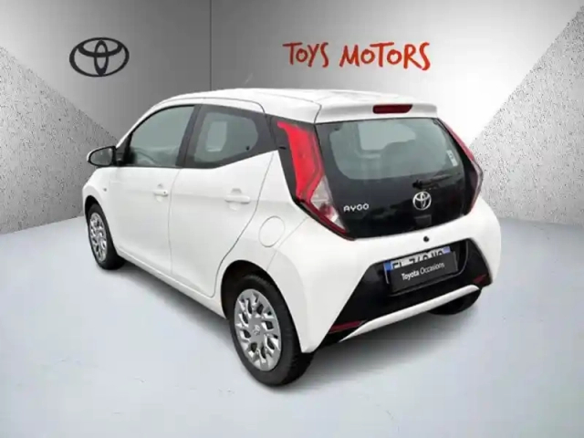 Toyota Aygo 1.0 vvt-i x-play 72 ch — photo 3