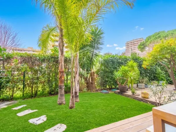 Superbe appartement rez-de-jardin 6 pièces
