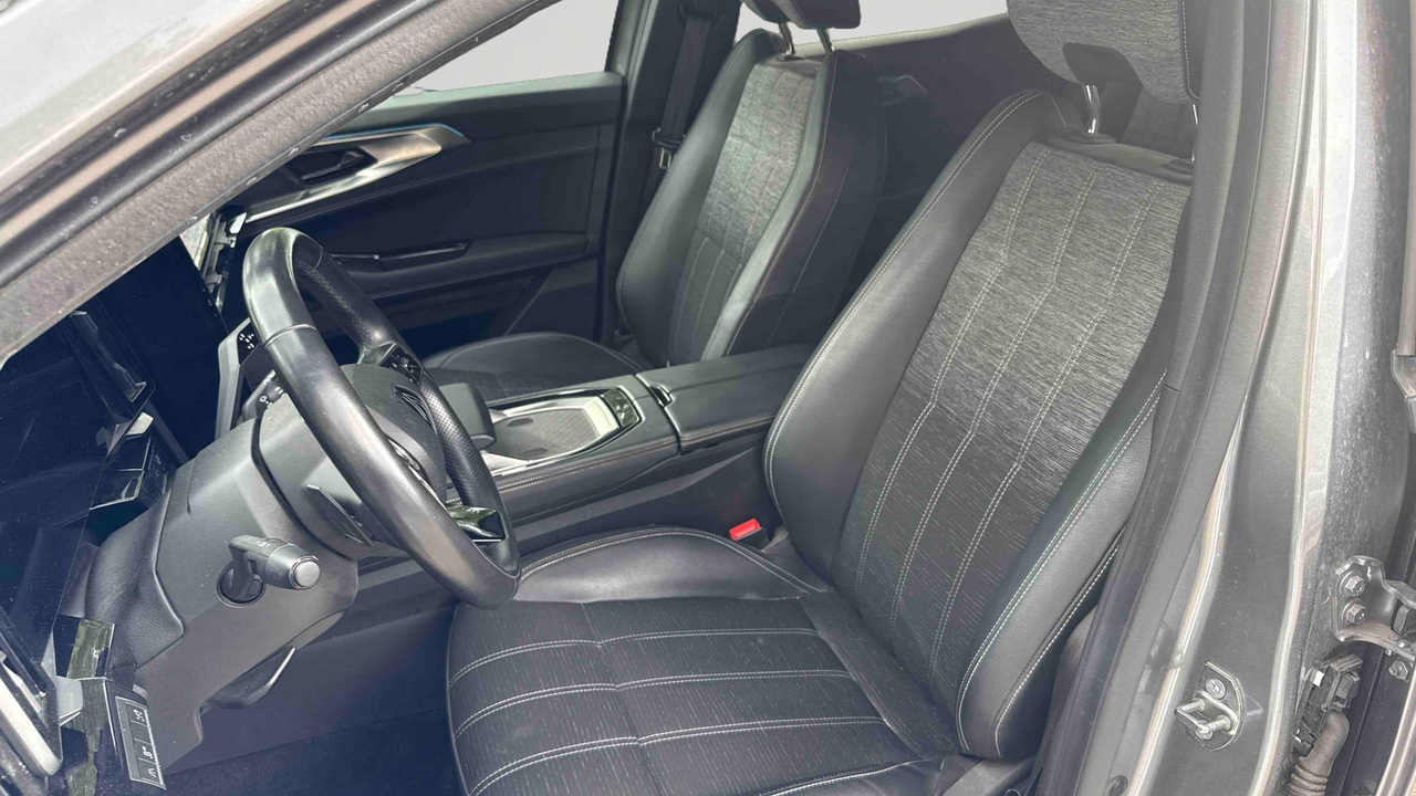 Renault Austral mild hybrid 160 auto — photo 11