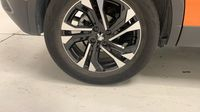 Peugeot 2008 1.2 PureTech 130ch S&S Allure — photo 40