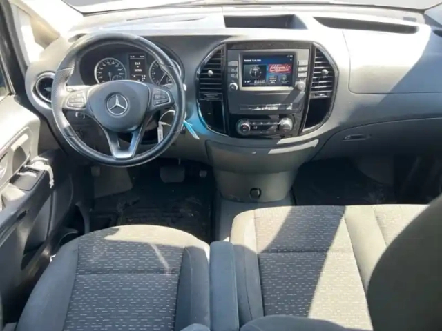 Mercedes Vito 119 cdi 4x4 mixto long - 6 pla — photo 3