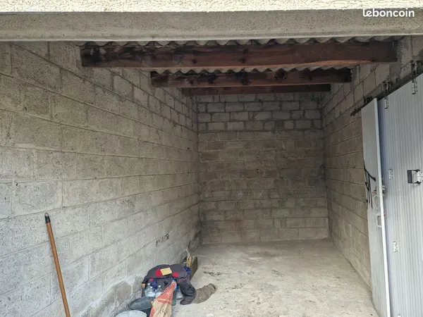 Location garage 14m² quartier saint martin à Brest