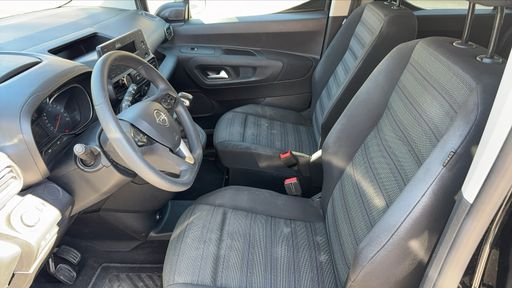 Opel Combo Life 1.2 Turbo 110 - Enjoy – 2019 – 80478 km – Essence – Boîte Manuelle — photo 13