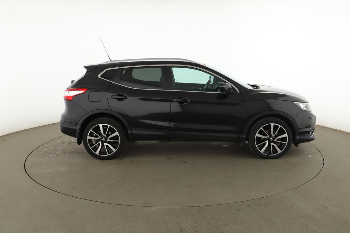 Nissan Qashqai 1.6 dCi Xtronic — photo 6