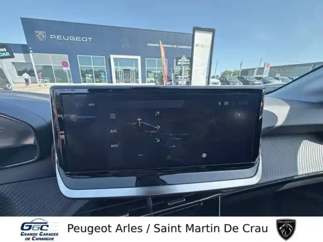 Peugeot 208 hybrid 100 e-dcs6 — photo 20
