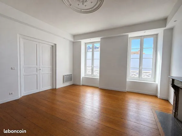 Appartement duplex T5 lumineux et traversant - Tarbes proche place Marcadieu