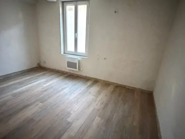 Appartement 55m2 T2 au R+2