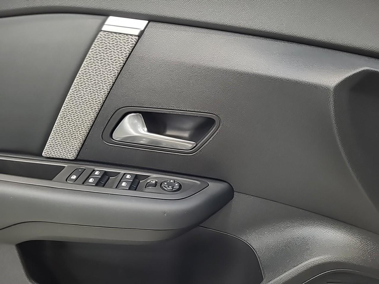 Citroën C4 puretech 130 s&s bvm6 feel pack — photo 25