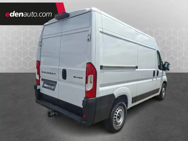 Peugeot Boxer fgn diesel 180 ch l2h2 3.5 t aut. — photo 5