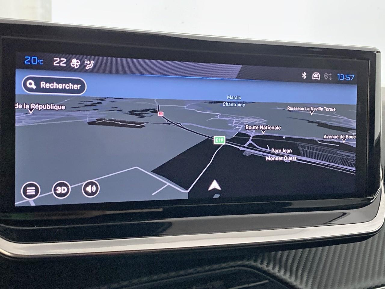 Peugeot 2008 1.2 hybrid 145ch allure e-dcs6 — photo 15