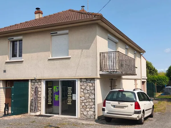 RARE - Murs Commerciaux & Habitation - Emplacement N°1