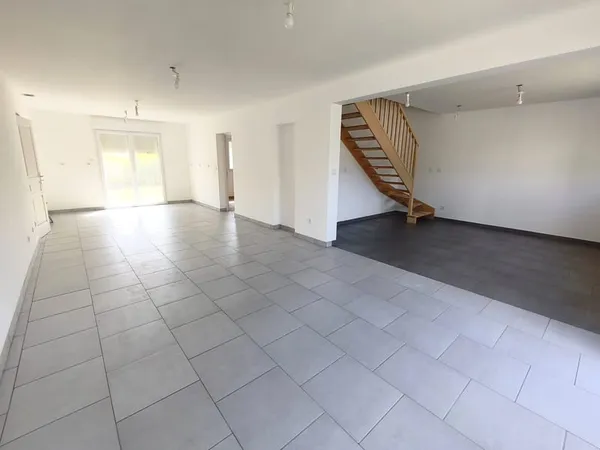 MAISON NEUVE 3 CHAMBRES AVEC GARAGE