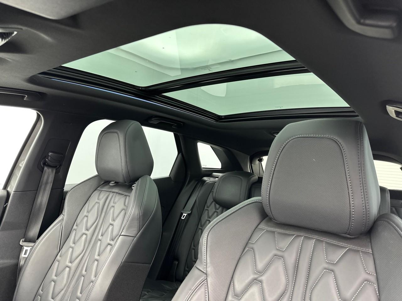 Peugeot 3008 hybrid 225 e-eat8 gt pack — photo 36