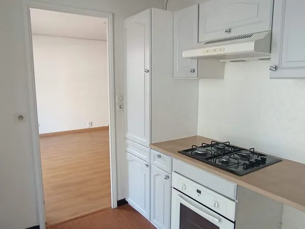 T2 rénové de 50 m² Résidence calme et sécurisée
