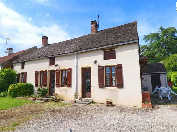 CORGENGOUX - VIAGER OCCUPÉ - MAISON ANCIENNE DE 130 m² -